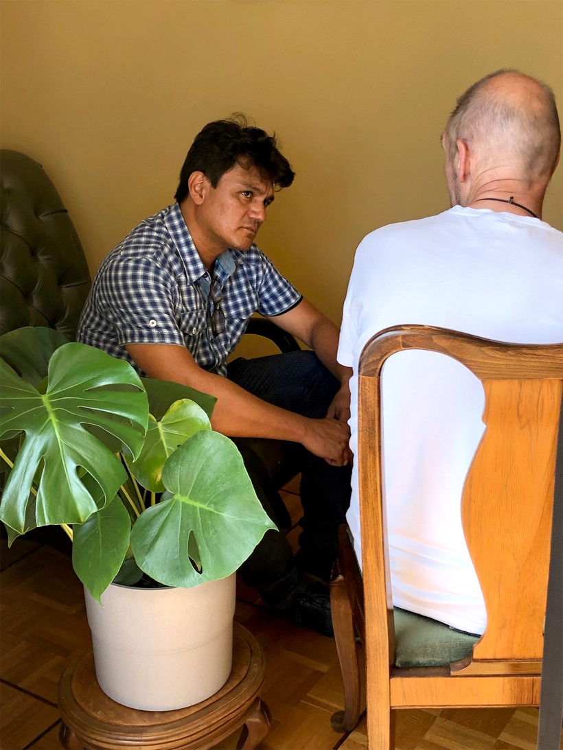 walter van co-searching luistert naar een deelnemer